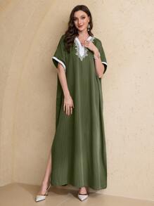 SHEIN Najma V-Neck Knitted Flower Trimmed Sleeve Women's Turkish & Arabic Traditional Long Abaya, Kaftan - Dark Green - View 7