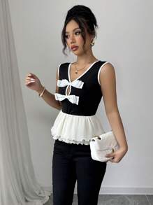 Chiquease Women Bow Decor Minimalist One Shoulder Lace Elegant T-Shirt - Black and White - View 4