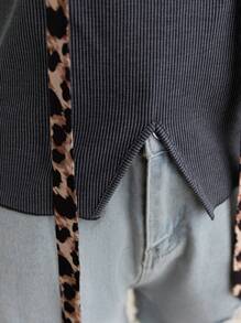 SHEIN WYWH Camiseta sin mangas gris para mujer talla grande con bajo con abertura, decorada con lazo de estampado leopardo