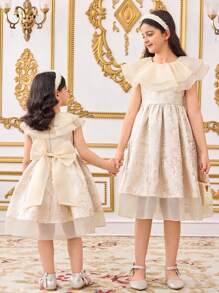SHEIN Tween Girl 优雅欧根纱拼布荷叶边领提花无袖连衣裙 - 金色 - 查看 5