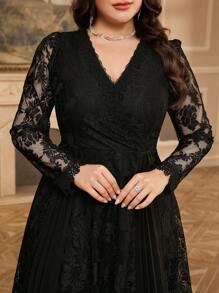 Modelyn Plus Size Elegant Solid Color Lace Long Dress - Black - View 4