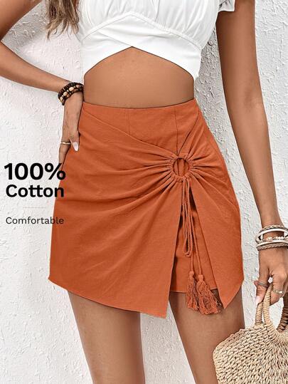 SHEIN Frenchy Dekoracja Z Frędzlami Połączone z pierścieniem Muszka Zawinąć Mini Asymetryczna lamówka Spódnica