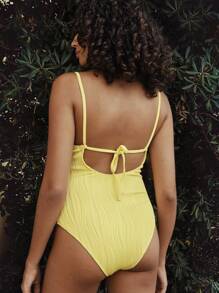 SHEIN Swim SPRTY Letni nowy żółty teksturowany materiał z odkrytymi plecami spaghetti ramiączkami monokini kostium kąpielowy, festiwalowy styl boho plaża wakacje jednoczęściowy kostium kąpielowy