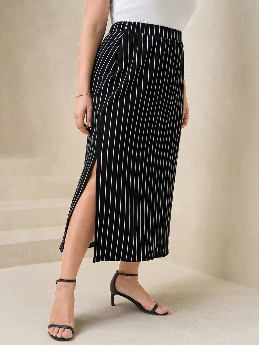Chikora Plus Size Elegant Commuter Striped Side Slit Skirt, Black Skirt, Summer Skirt, Summer, Women's Summer Clothing, Women's Summer Clothing, Summer Bottoms, Fashionable Women, Stylish And Versatile, Suitable For Daily Wear - Black and White - View 1