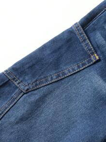 SHEIN 年轻男孩破洞休闲开叉设计洗水宽松蓝色牛仔弯刀裤，适合儿童春夏服装和街头服饰 - 深色水洗藍 - 查看 5