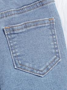 SHEIN 女婴简约时尚休闲日常牛仔裤 - 淺色水洗藍 - 查看 4