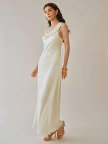 Chiquease 优雅婚礼季女士缎面细肩带修身连衣裙 - 米色 - 查看 3