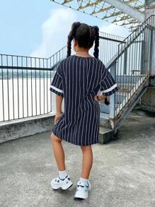 SHEIN Leap Crew فستان قميص أنثوي مع طبعات خطوط وحروف عرضي