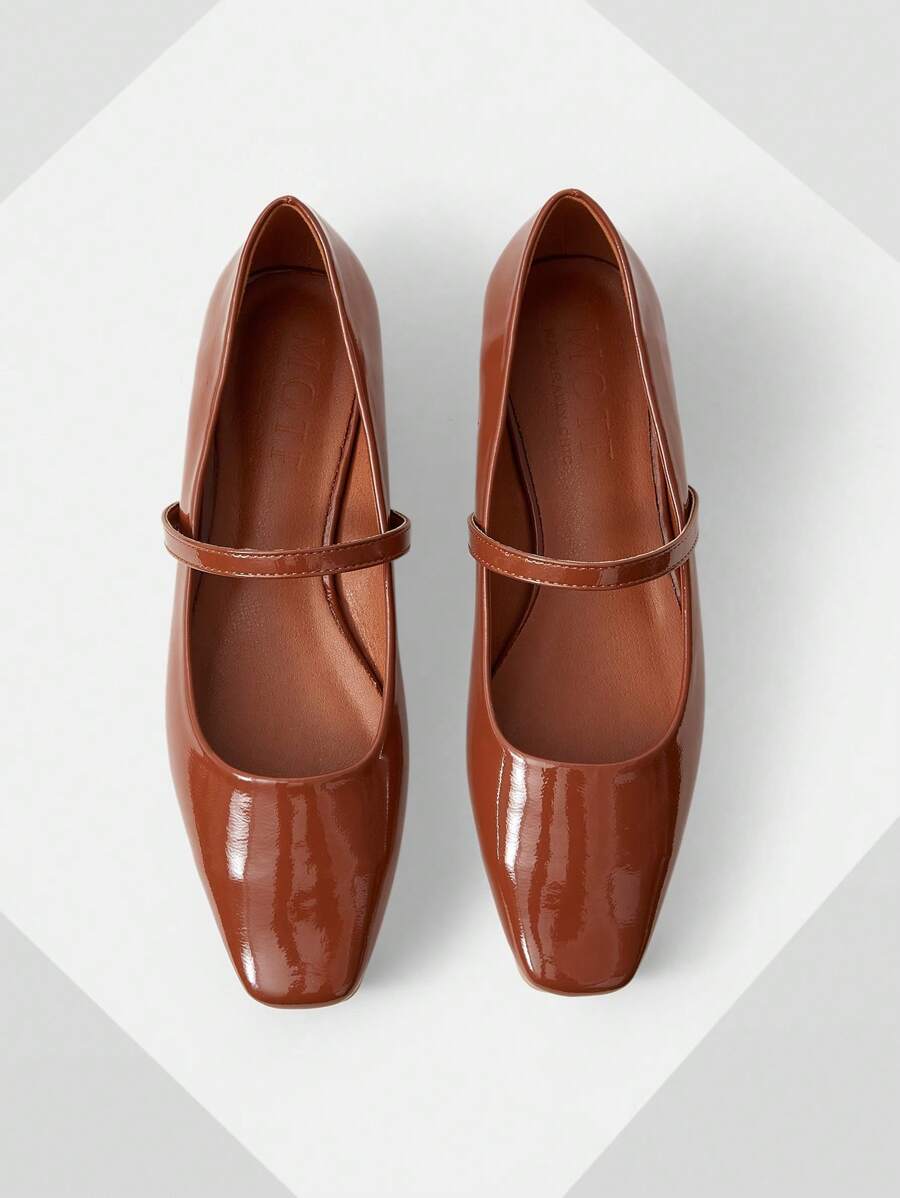 MOTF PREMIUM COMFORTABLE SIMPLE CASUAL WOMEN FLAT SHOES SPRING SHOES SPRING BREAK EASTER - Brown - View 1