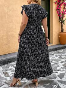 SHEIN VCAY 大码度假浪漫黑白心形印花褶皱盖袖松紧腰 A 字长裙 - 黑與白 - 查看 3