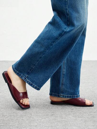 CUCCOO BIZCHIC New Outdoor Women Flat Sandals, Square Toe Fashion Minimalist Maroon Slip-On Slippers, Comfortable Casual For Party And Commuting, Summer Thick Sole Anti-Slip Slides