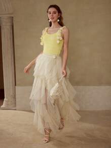 MOTF PREMIUM TEXTURED FLOWER APPLIQUES CAMI TOP