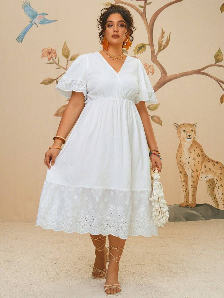 Travachic Vintage Plus Size Casual Vacation Cotton Embroidered Patchwork  V-Neck Midi Dress For Women