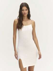 SHEIN Unity 夏季紧身修身迷你连衣裙，紧身迷你连衣裙，采用链式肩带和纹理针织，非常适合度假和休闲外出！ - 白色 - 查看 4