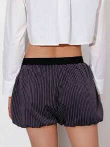 Aveloria Shorts cortos de cintura baja elásticos estilo de rayas de estilo callejero cool y romántico estilo millennials con efecto bomba