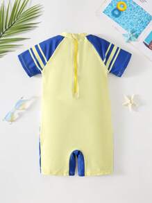 SHEIN 1 Piece Young Boy Casual Sports College Street Cute Vacation Short-Sleeved One-Piece Swimsuit With Large Pattern Suitable For Back To School Suitable For On Vacation Swimming Suitable For Daily Use Suitable For School Suitable For Travel Suitable For Sports Suitable For Spring And Summer Seasons - Yellow - View 3