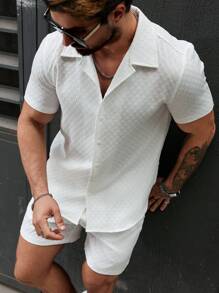 Manfinity Homme بدلة قصيرة الأكمام وسروال قصير بلون واحد، بدلة كاجوال بسيطة للارتداء اليومي