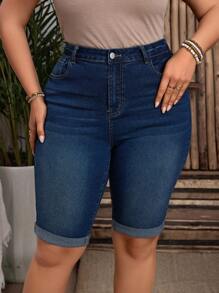 EMERY ROSE Plus Size Feminino Bolso Enrolado Bainha Justa Casual Versátil Denim Shorts - Azul - Visão 5