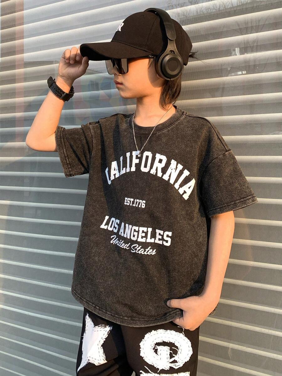 SHEIN Tween Boy Fashion Casual Y2k Gray And Black Denim Hipster Cool Monogram Design Off Shoulder Short Sleeve Street Hipster Snow Texture T-Shirt For Boy Soft Dailywear And The Spring And Summer Kids Clothes - Grey - View 1