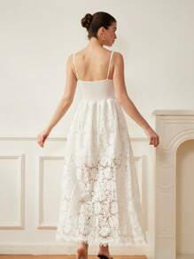 BELROSIE Robe longue de style bohème à la mode pour les vacances à la plage en été, avec fleurs ajourées en dentelle blanche, design Top de gamme, coupe slim, idéale pour la plage et les vacances - Blanc - Voir 5
