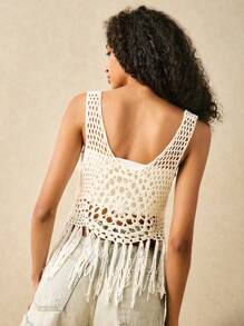 Poéselle White Crochet Top,Summer Women Outfit,Going Out Tops,Tops,Music Festival,Boho,Featuring Exquisite Crochet Patterns, Breathable And Delicate, It Adds A Distinct Texture That Makes Each Vest Stand Out.Solid Color Hand-Crocheted Tassel Camisole Asymmetrical Summer Vacation Knit Top,This Crochet Vest Showcases The Unique Charm Of Handcrafted Design, Perfectly Blending Into Bohemian Style, Suitable For Various Casual Occasions.