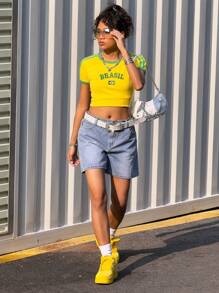 SHEIN Teen Girl Y2K Casual Washed Blue Denim Shorts,Kid Girls Spring And Summer Casual Vacation Country Boho Wear, Beach Outfits For Kid Girls,Western Street Wear For Girl ,Quarter Pants And Mid-Pants Jeans - Light Wash - View 3