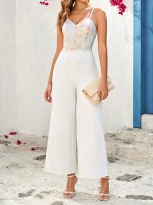 SHEIN Clasi Mono elegante y romántico de mujer en blanco con bordado de flor 3D