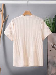 SHEIN Áo thun polo tay ngắn dệt kim mềm mại và thoải mái có cổ xéo dễ thương dành cho bé trai tuổi mới lớn - Màu Khaki - Xem 2
