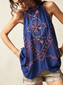 Bohemela Top sin mangas con cuello de halter con bordado de flores - Azul Marino - Ver 3