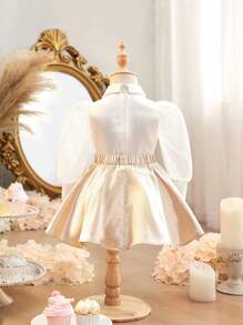 SHEIN 2 件套幼儿女孩缎面网眼长袖上衣，带蝴蝶结装饰和金色裙子，优雅装扮 - 彩色 - 查看 6