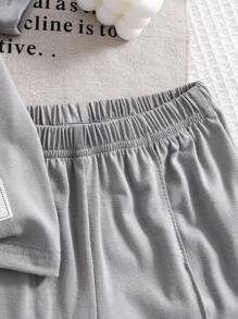 SHEIN Young Boy Letter Badge Short Sleeve Casual Polo Shirt T-Shirt + Shorts Two-Piece Set - Grey - View 6