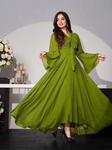 Modelyn 女士长款连衣裙简约时尚休闲日常