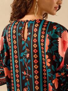 CAJUNI 女式波西米亚风热带花卉印花短款宽松休闲度假海滩夏季黑色连衣裙