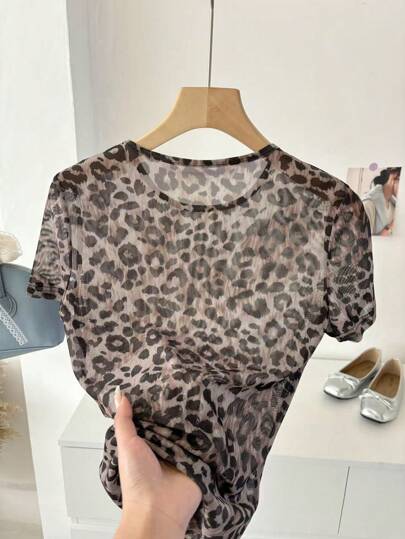 SHEIN LUNE Women's Round Neck Vintage Leopard Print Mesh Top, Casual Commute Elegant Tight Fitting Blouse