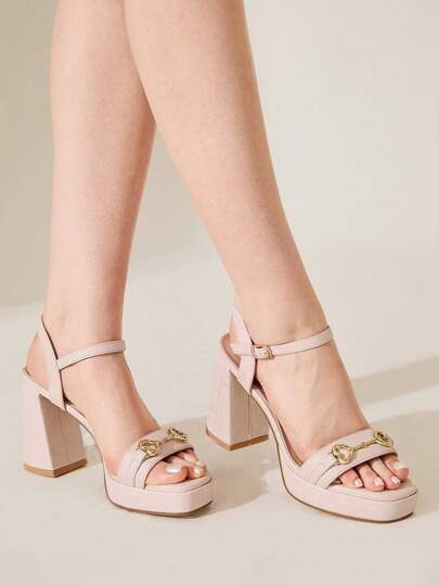 CUCCOO CHICEST 女士夏季金属心形扣方头粗高跟凉鞋，甜美优雅，浪漫简约，舒适厚底粉色高跟鞋，适合约会、下午茶、通勤