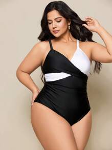 SHEIN Swim Curve Traje de baño de una pieza talla grande, diseño minimalista de bloques de color, adecuado para uso diario, verano, playa, vacaciones para mujeres - Blanco y Negro - Ver 5