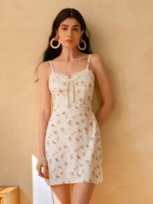 SHEIN LUNE Vestido de punto con cordones y ribete de encaje con estampado floral diminuto, lindo y sexy