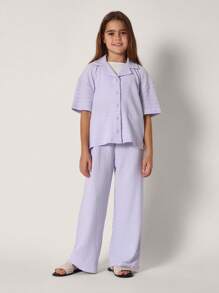 SUMWON Conjunto de dos piezas informal de tela texturizada, compuesto por una camisa cuadrada y pantalones anchos, ropa de playa y resort de verano, vestimenta ligera