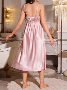 Conjunto de camisón y bata con decoración de lazo en seda sintética y malla