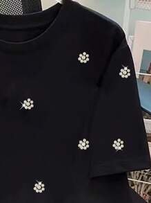 SHEIN LUNE Women's Handmade Pearl Decor Round Neck T-Shirt - Black - View 4