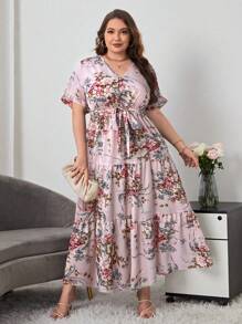 SHEIN VCAY Vestido de vacaciones con mangas cortas, estampado floral y volantes en el bajo para mujer talla grande