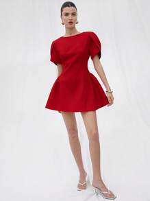 Aveloria Rosie 公主短款郁金香印花泡泡袖拼接下摆圆领短袖连衣裙 - 紅色 - 查看 3