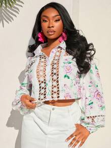 SHEIN SXY Blusa ajustada de mujer talla grande con decoración de encaje blanco soluble en agua y estampado de flores blancas, adecuada para principios de primavera, primavera y verano, selva tropical, fiesta en la playa, vacaciones junto al mar, fiesta alrededor de la fogata, fresca y ligera, ajuste ceñido, cómoda de usar, fácil de combinar y estilizante, resalta tu silueta