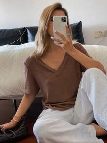 DAZY 女士纹理纯色短袖V领宽松休闲夏季上衣T恤，商务休闲女装，教师款 - 棕色 - 查看 4