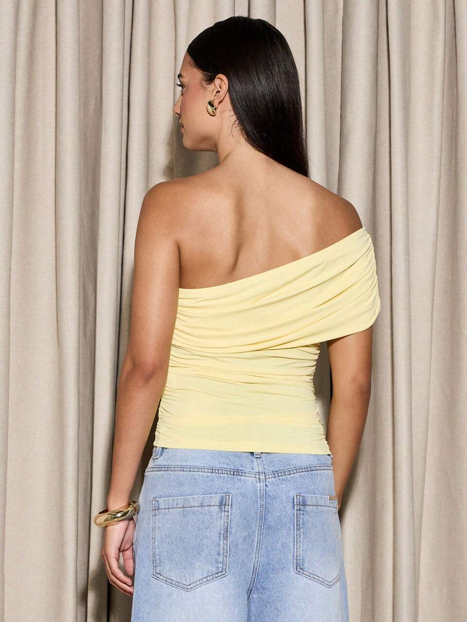 AiiRZ Top bandeau asymétrique drapé sans manches pour soirée, fête, club, été. Tenue ajustée et sans bretelles pour soirée, rendez-vous