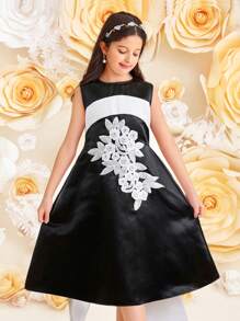 SHEIN Leap Crew Tween Girls' Elegant Open Back Big Bow Decor Round Neck Sleeveless Dress, Party Wear - Black and White - View 11