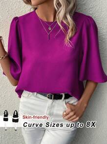 SHEIN CURVE+ Camisa de mujer de tallas grandes de cuello redondo y mangas acampanadas en unicolor
