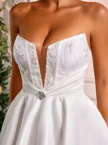 SHEIN Belle Elegant Romantic Dignified White Sequined Lace Satin Stitching Tube Dress, Deep V-Neck Rhinestone Button A-Line Dress, Suitable For Bachelorette Party, Vacation, Graduation Ceremony, Bridal Shower Dress, Wedding Dress, Little White Dress,Bride - White - View 5