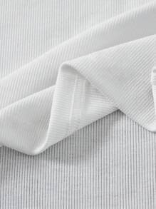 SHEIN BASICS 2 Packs Casual Solid Knitted Slim-Fit Tank Top - Black and White - View 4