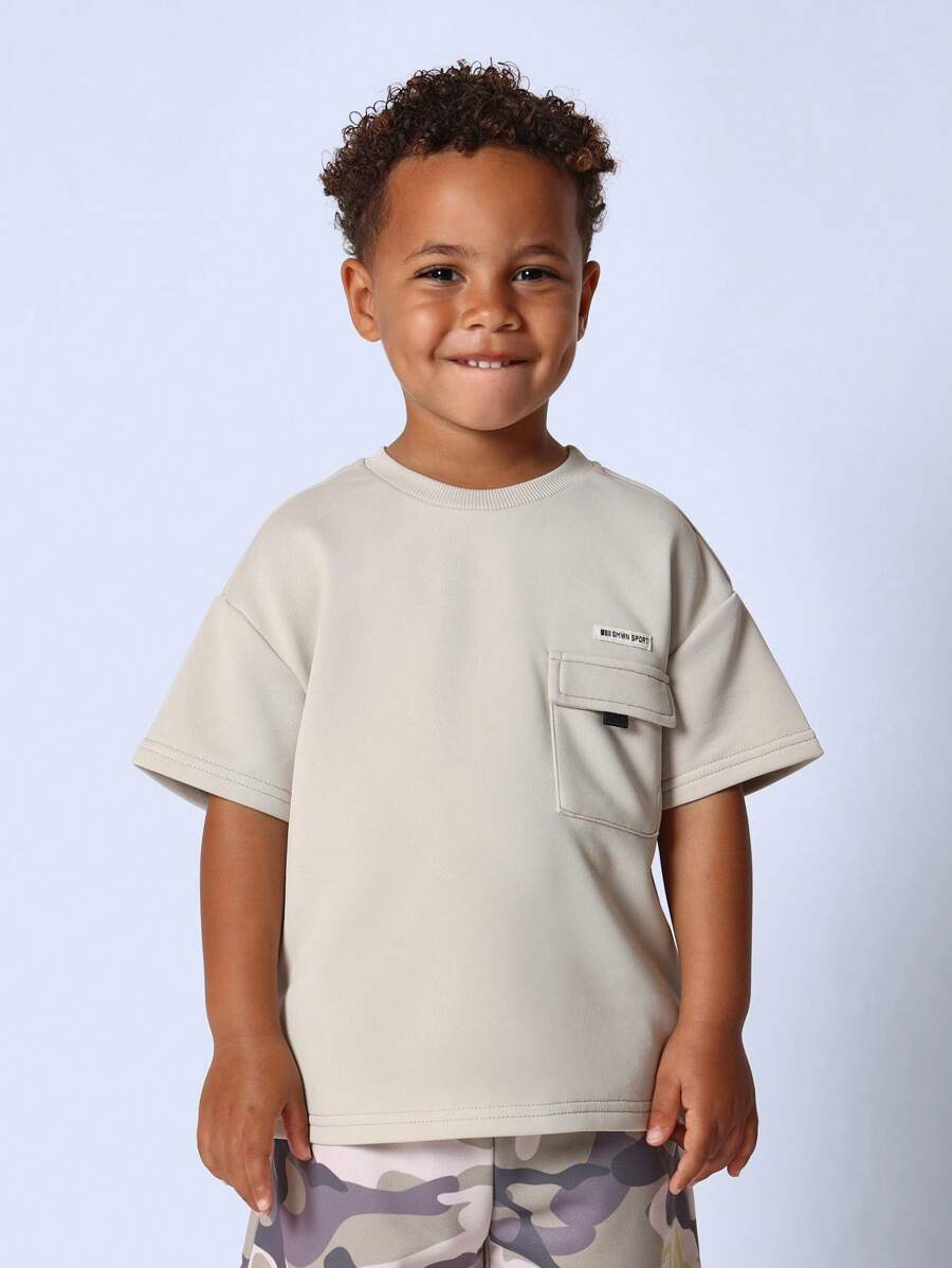 SUMWON 超大号都市街头风 T 恤，带实用口袋，适合活跃儿童的休闲日常穿着 T 恤，非常适合学校和周末活动 - 卡其色 - 查看 1